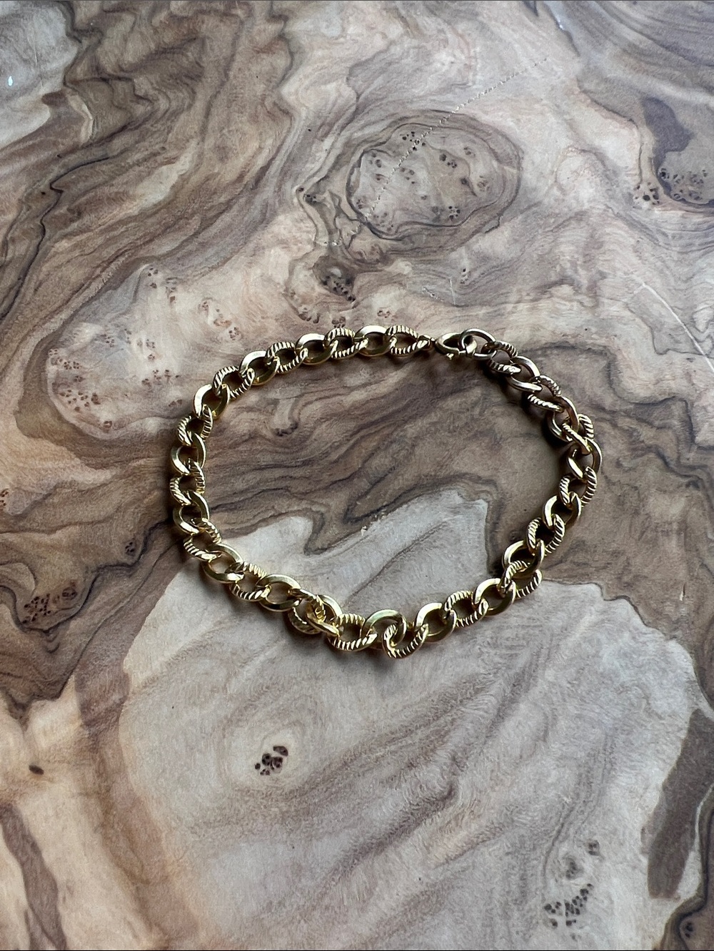 Classic Twisted Gold Link Bracelet for Women